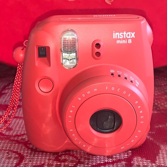 Fijifilm Instax Mini 8 - Picture 2 of 7